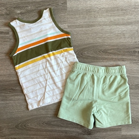Cat & Jack toddler boys matching set - Picture 2 of 3